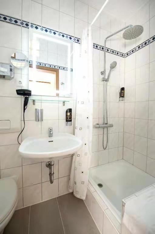 Hotel Bluechertal Bacharach Extérieur photo